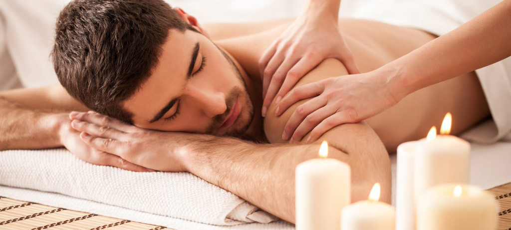 https://aacglobal.ae/wp-content/uploads/2021/04/five-compelling-reasons-why-men-need-a-massage-therapy-aacglobal.jpg